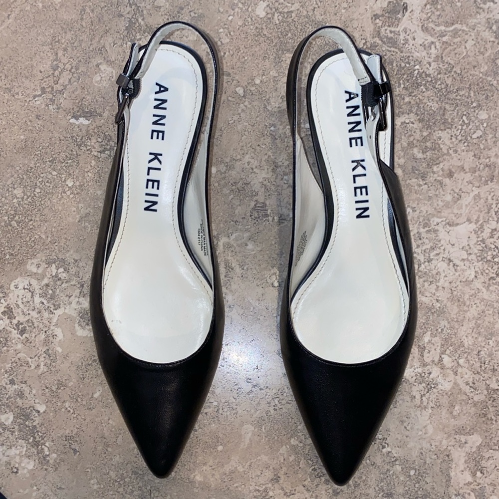 Anne Klein Kitten Heel, size 9.5